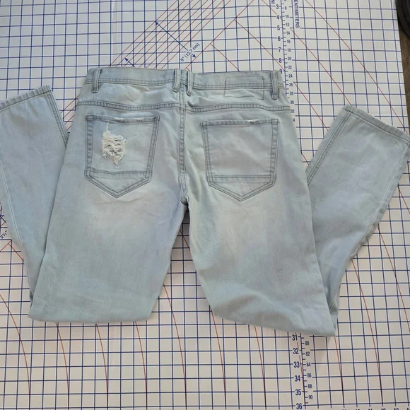 COTTON ON EST: NINETEEN Light Blue Jeans - Picture 2 of 5